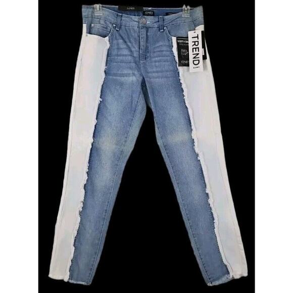 JONES NY~Woman Size 10/30~Blue/White Lexington Skinny Crop Jeans Trend Alert NWT - Picture 1 of 10